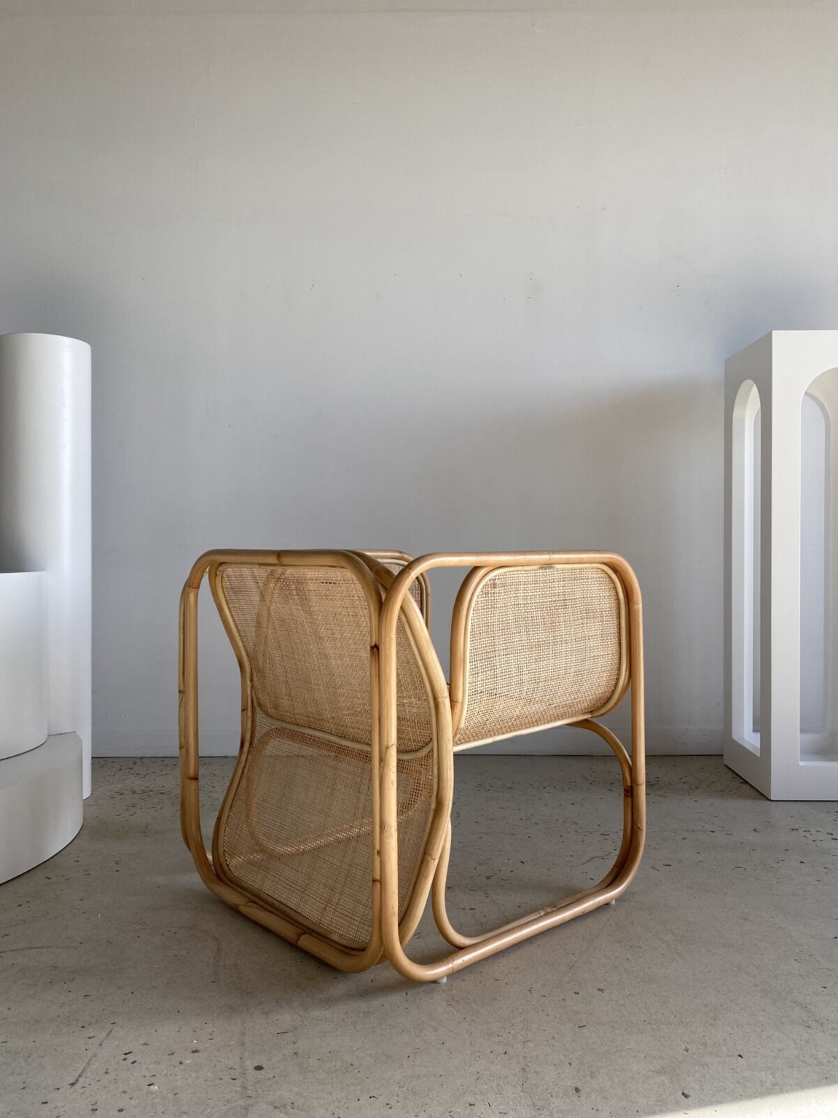 U-shaped armrest rattan armchair, grid canning