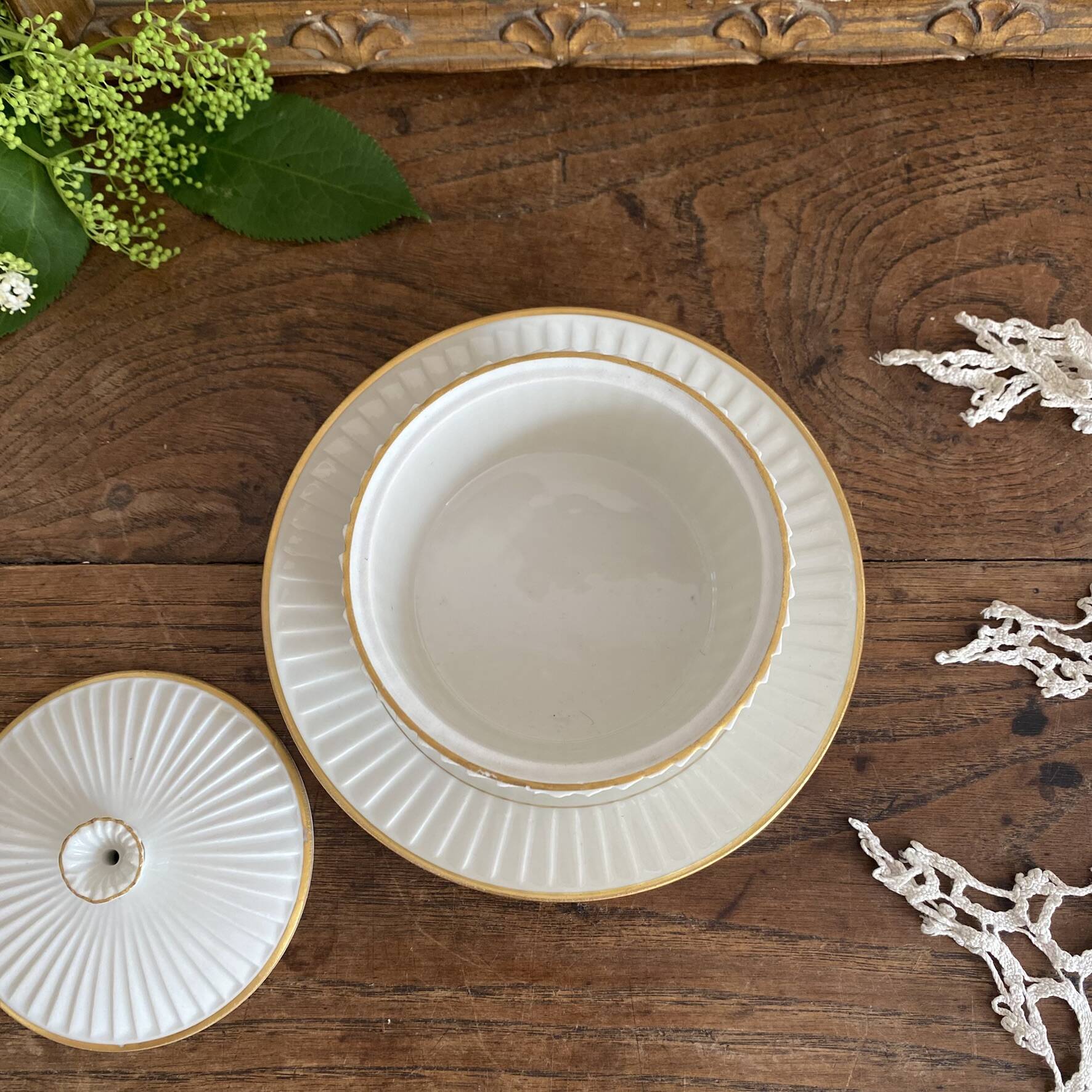Sucrier en porcelaine fine Mehun