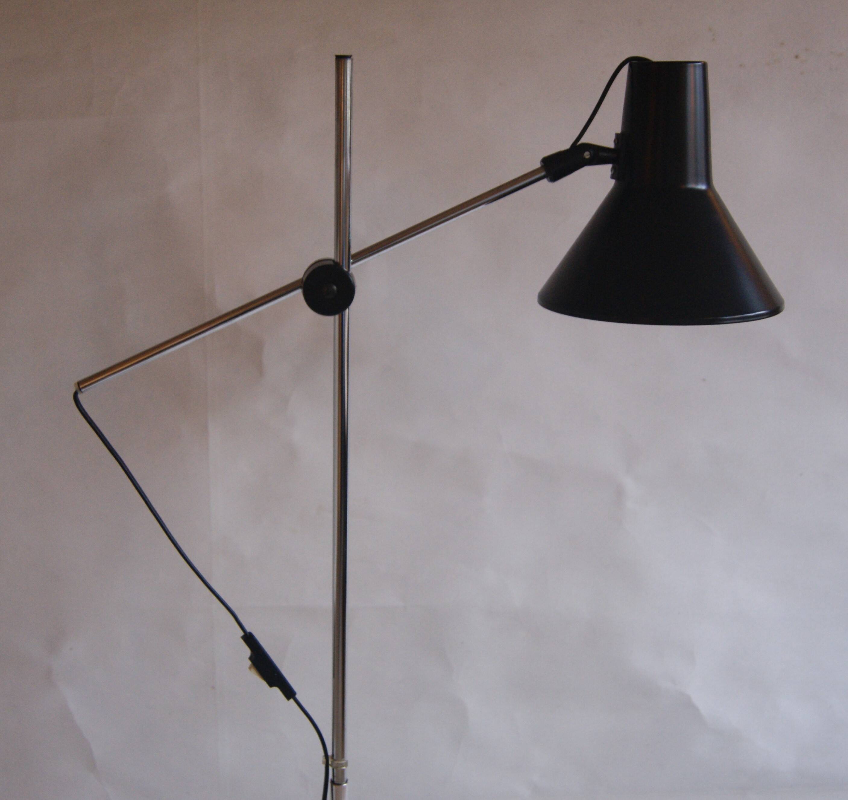 Black vintage IKEA adjustable floor reading lamp - Stilnovo inspired design from the 1980s.