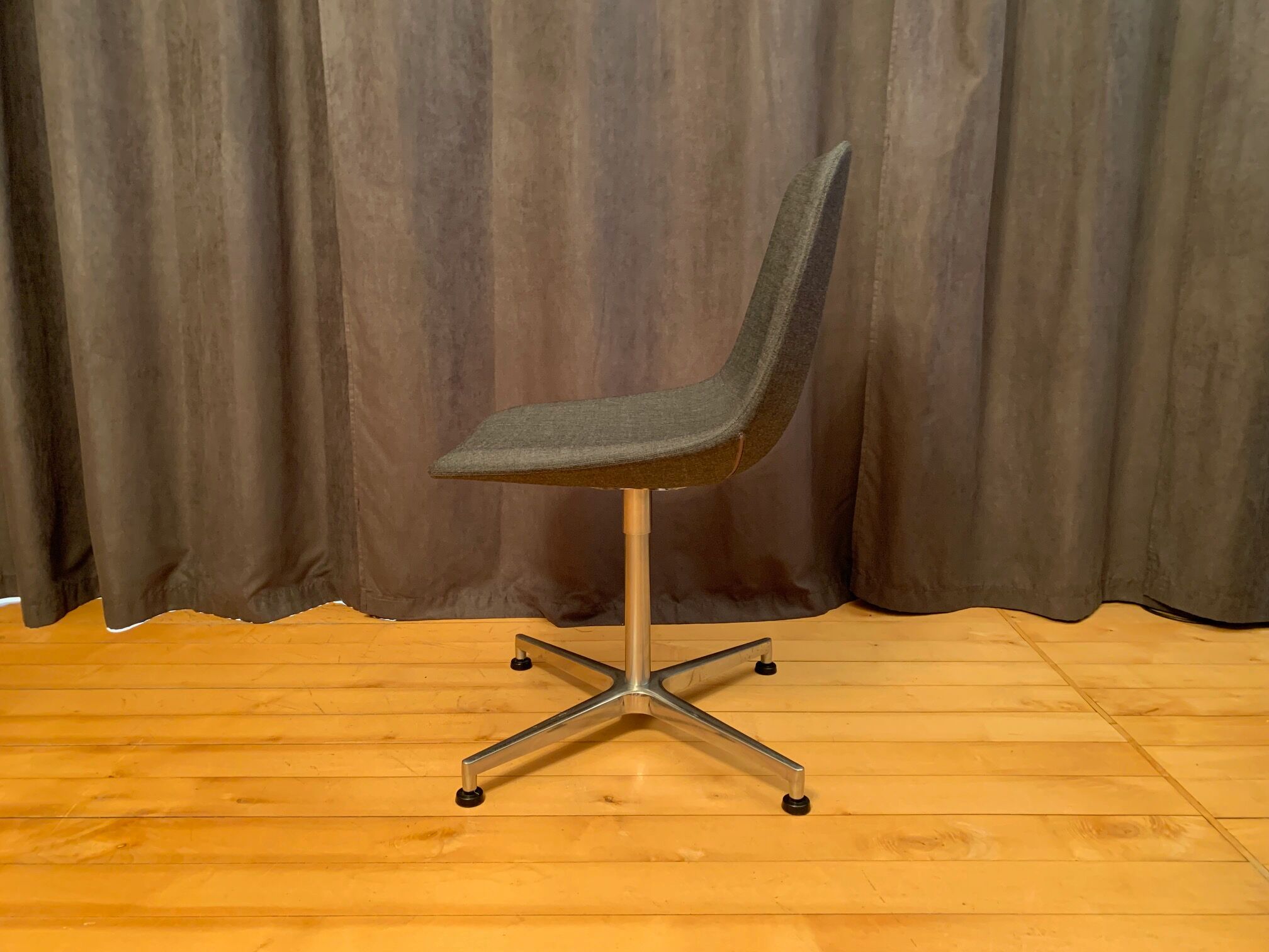 Eyes EJ 2-XU armchair, designed by Johannes Foersom & Peter Hiort-Lorenzen, Erik Jørgensen, Denmark.