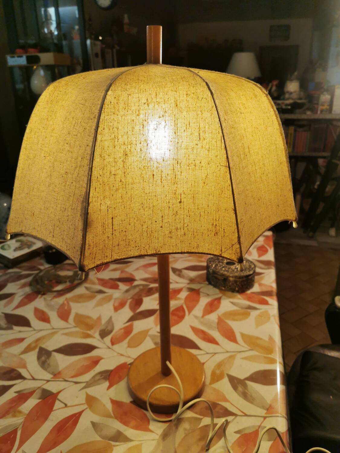 Umbrella lamp