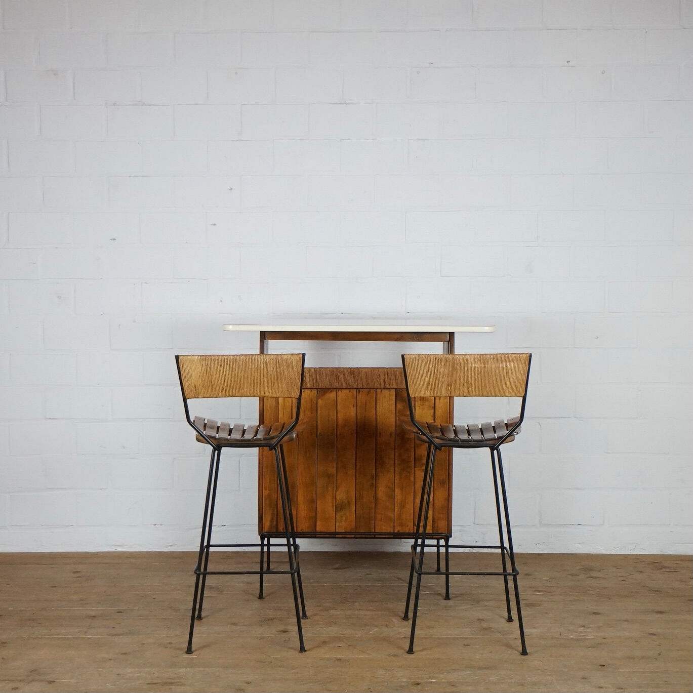 Arthur Umanoff bar and stools