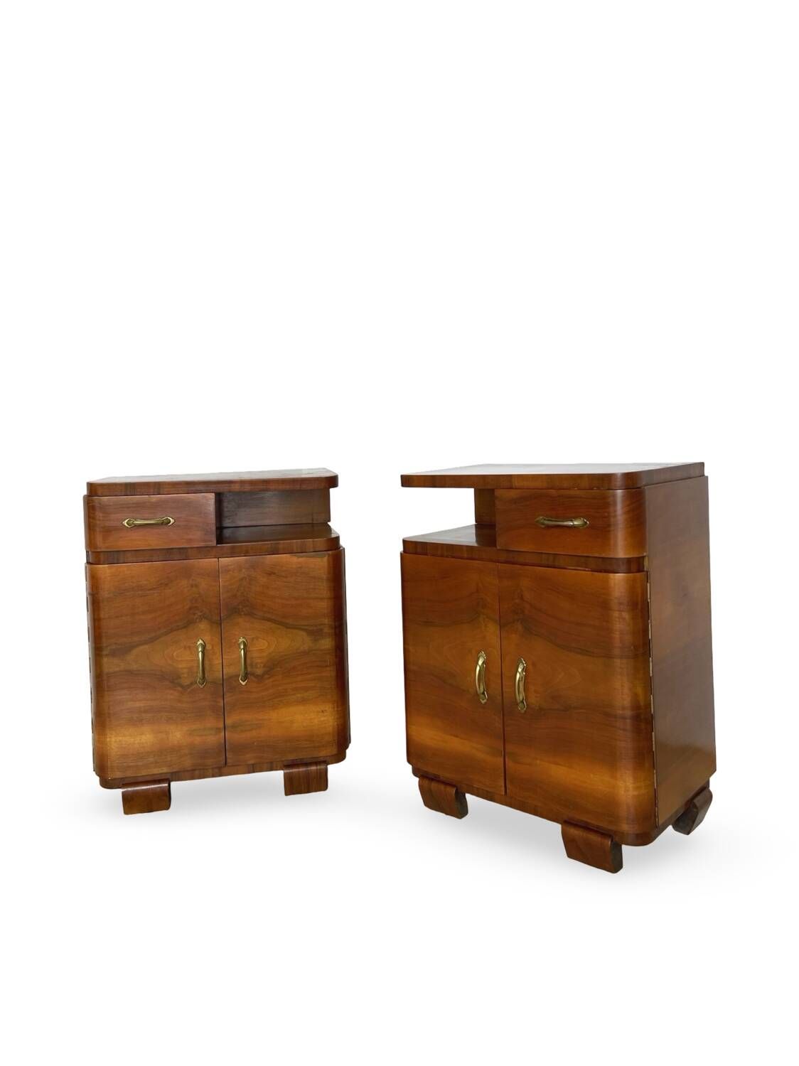 Tables de chevet Art déco italiennes en noyer, années 1940.