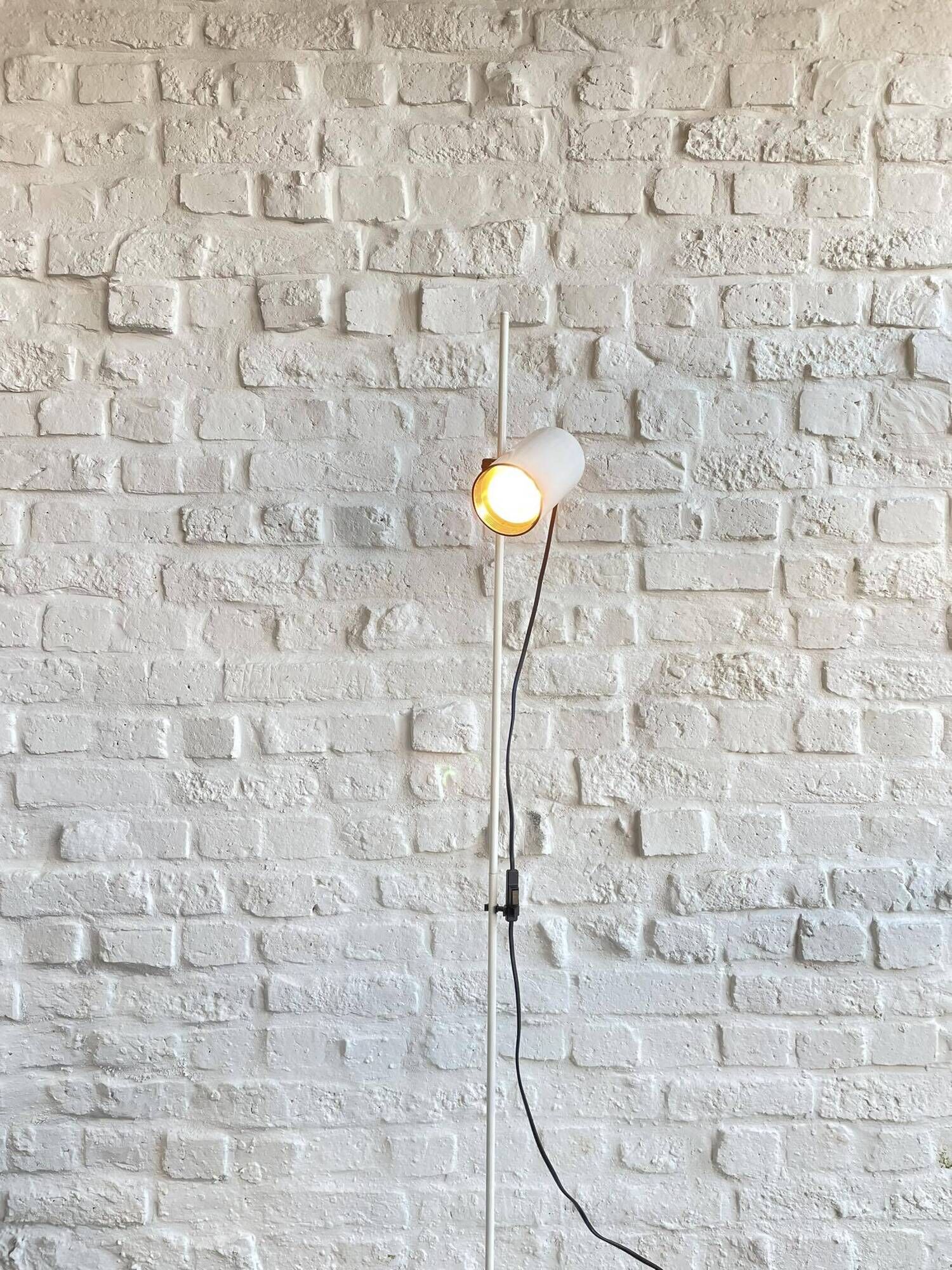 Floor lamp with a vintage tubular spot from the 70s/80s
