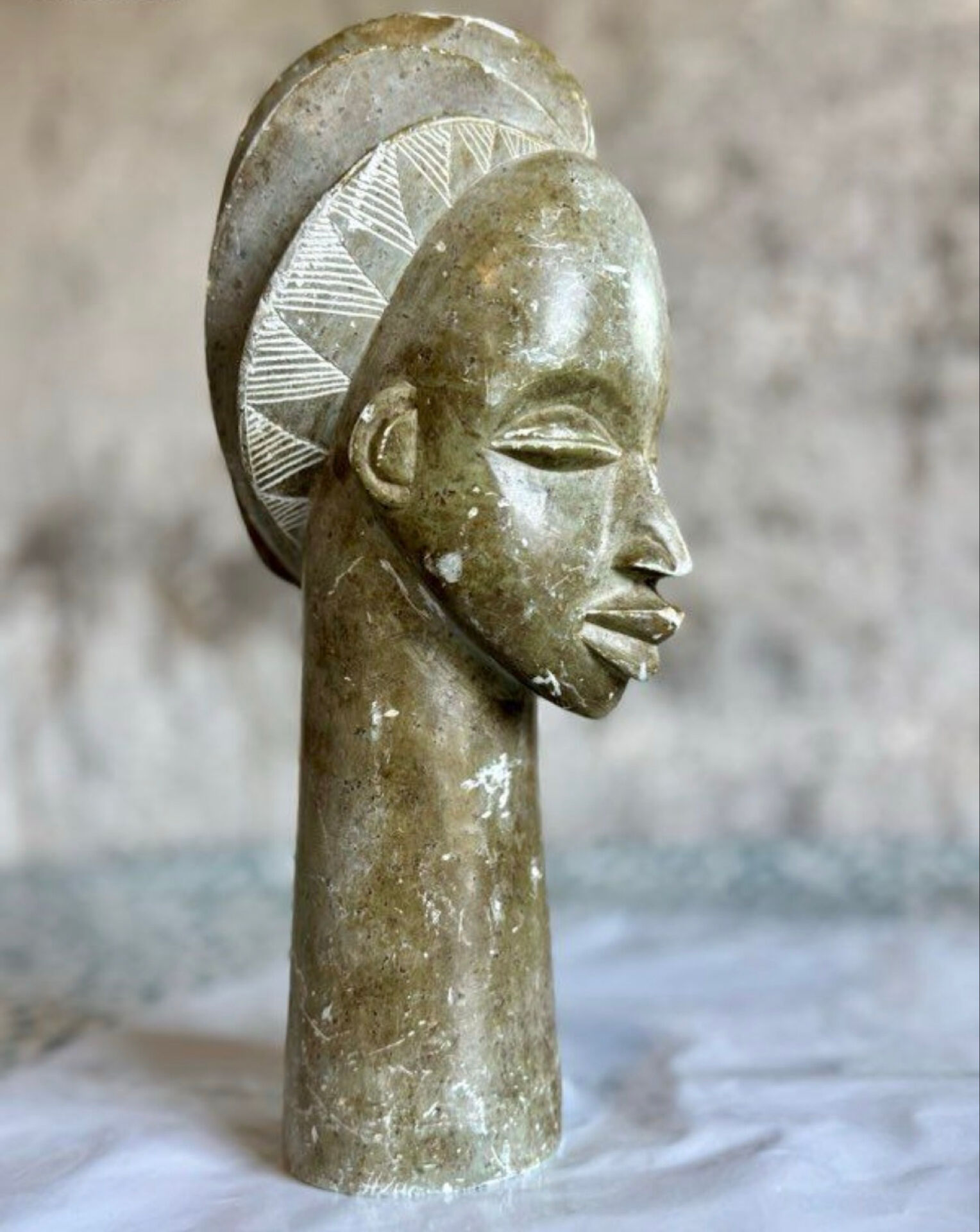 Large african sculpture in steatite stone signed lewanga – art