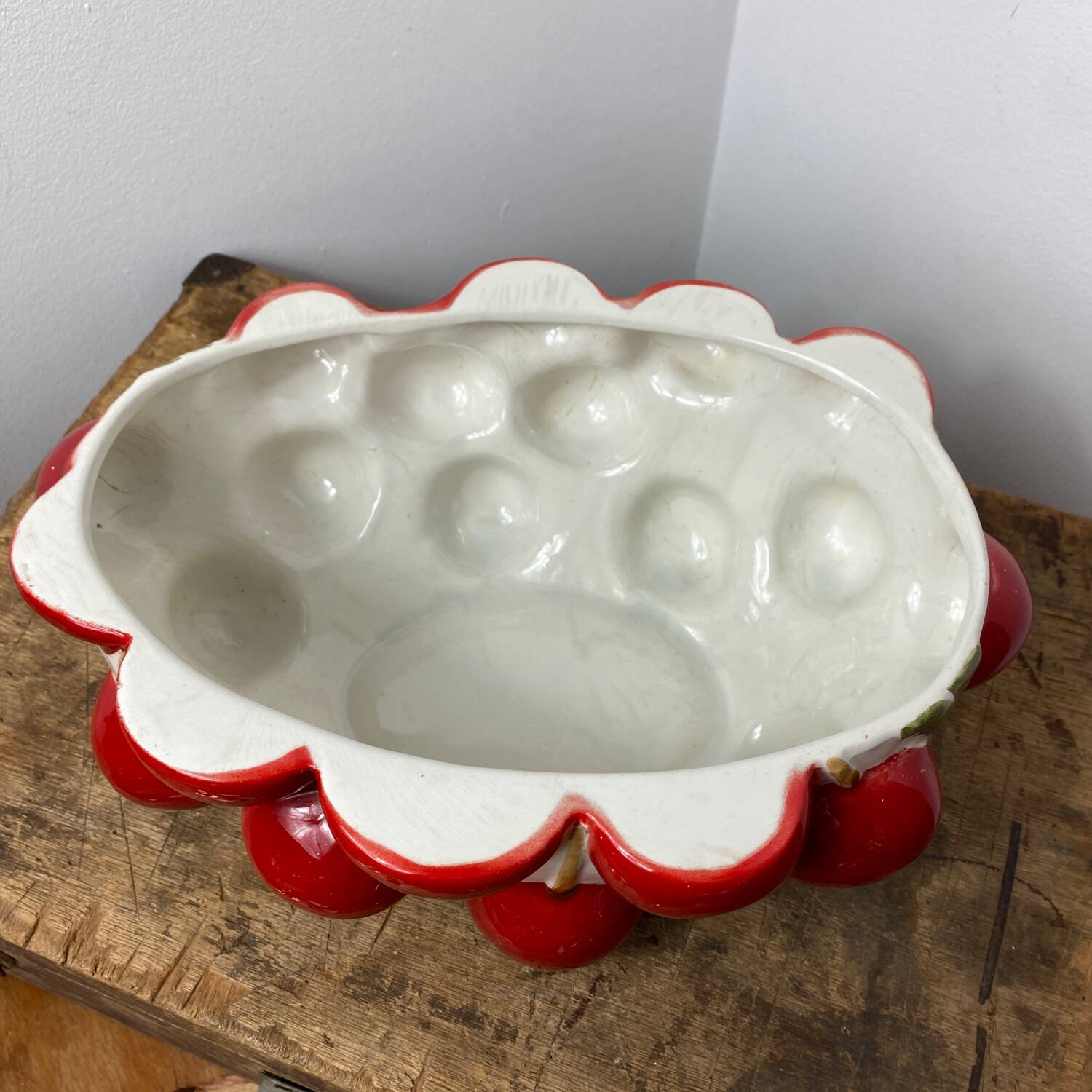 Cherry soup tureen barbotine
