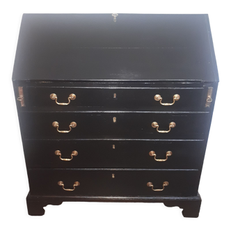 English chest of drawers