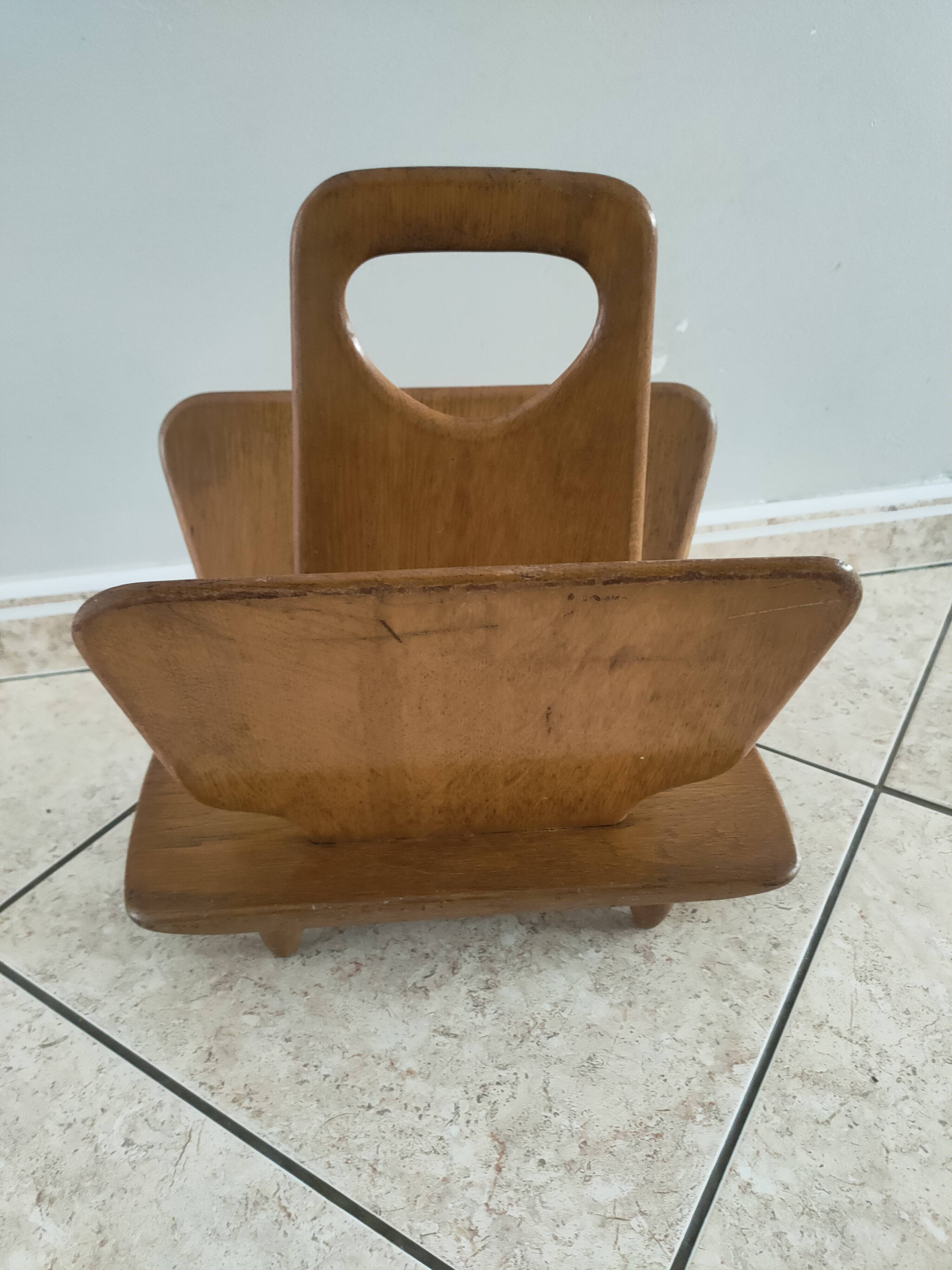 Pierre Cruège magazine rack