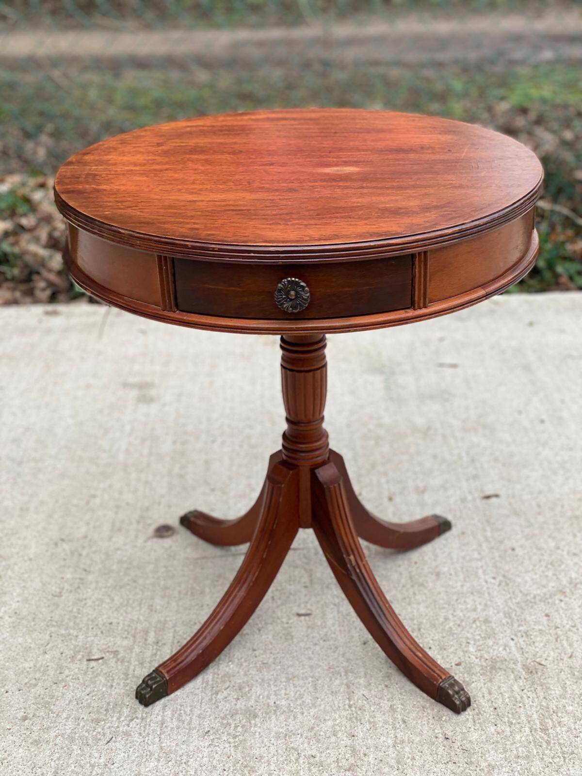 English style round side table lion claw 60cm