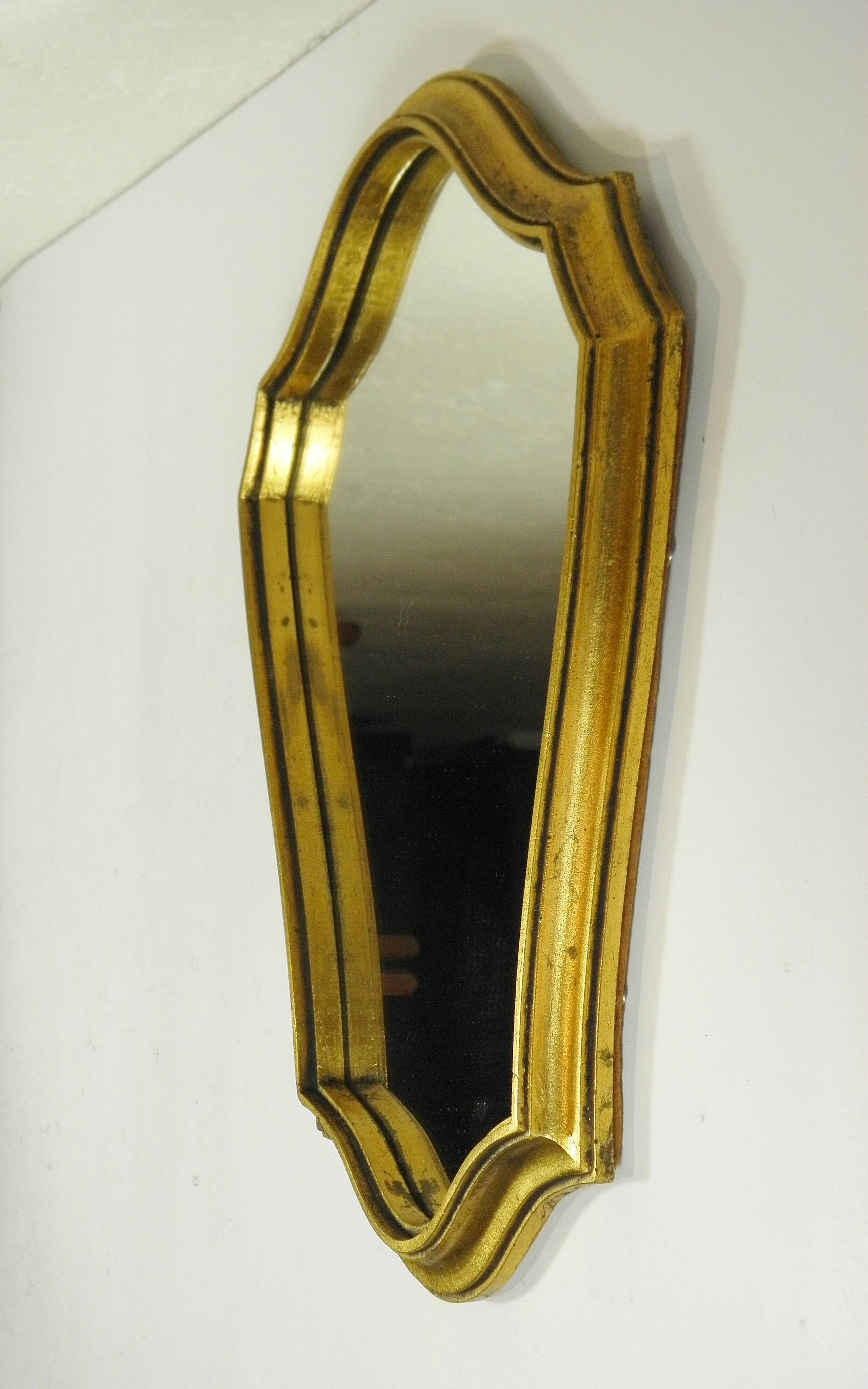 Golden mirror 39 x 28 cm