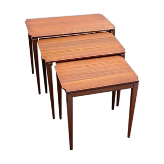 Tables gigognes anglaises en teck vintage scandinave 1970