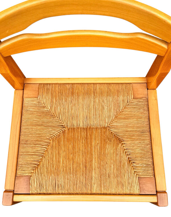 Suite de 4 chaises traîneau en orme et paille Maison Regain