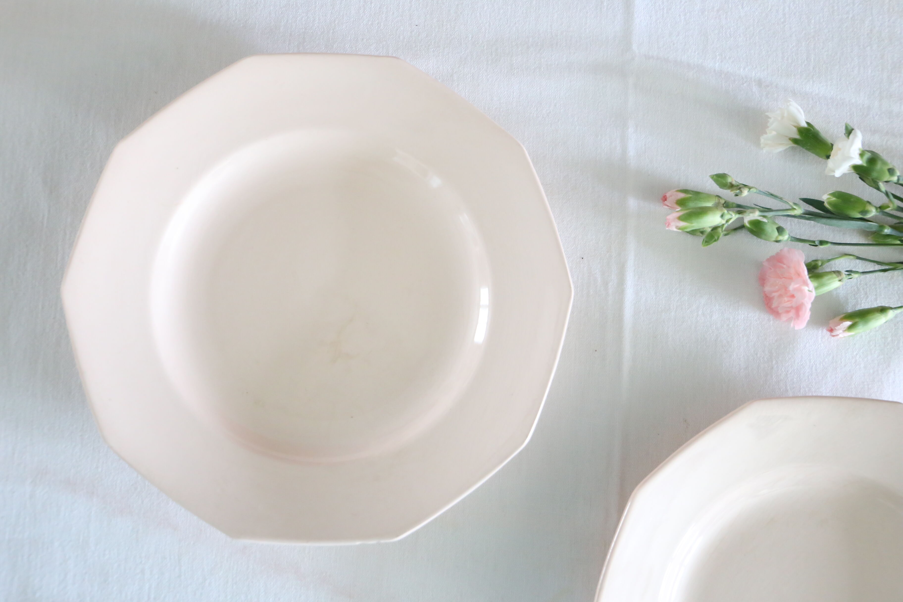 Flat plates in pink ceramic, art deco, 1930, st Amand