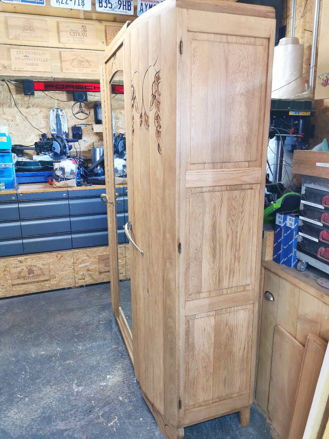 Parisian Art Deco 3-door wardrobe