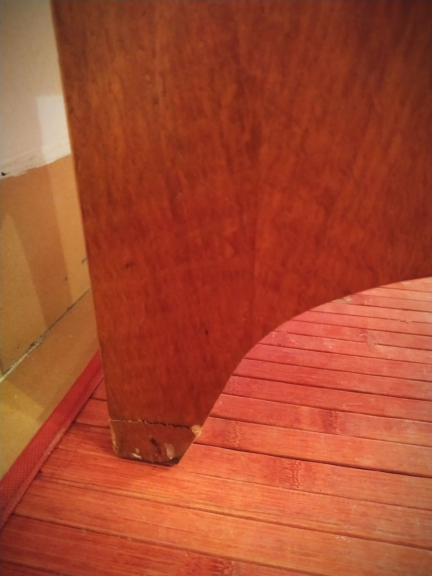 Vintage glass-fronted chest of drawers/bookshelf