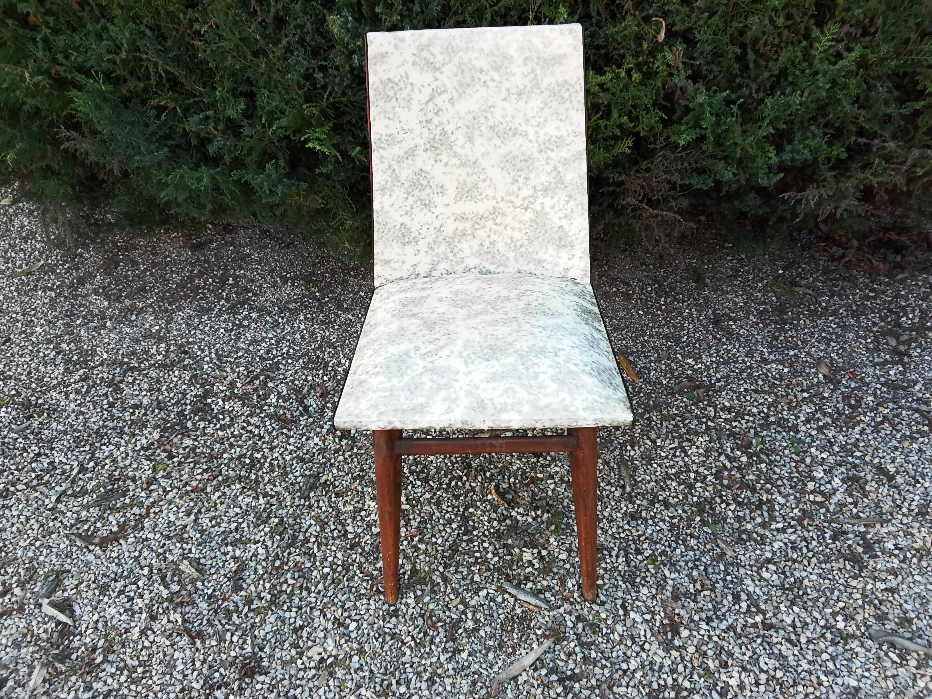 Chaise vintage pieds compas