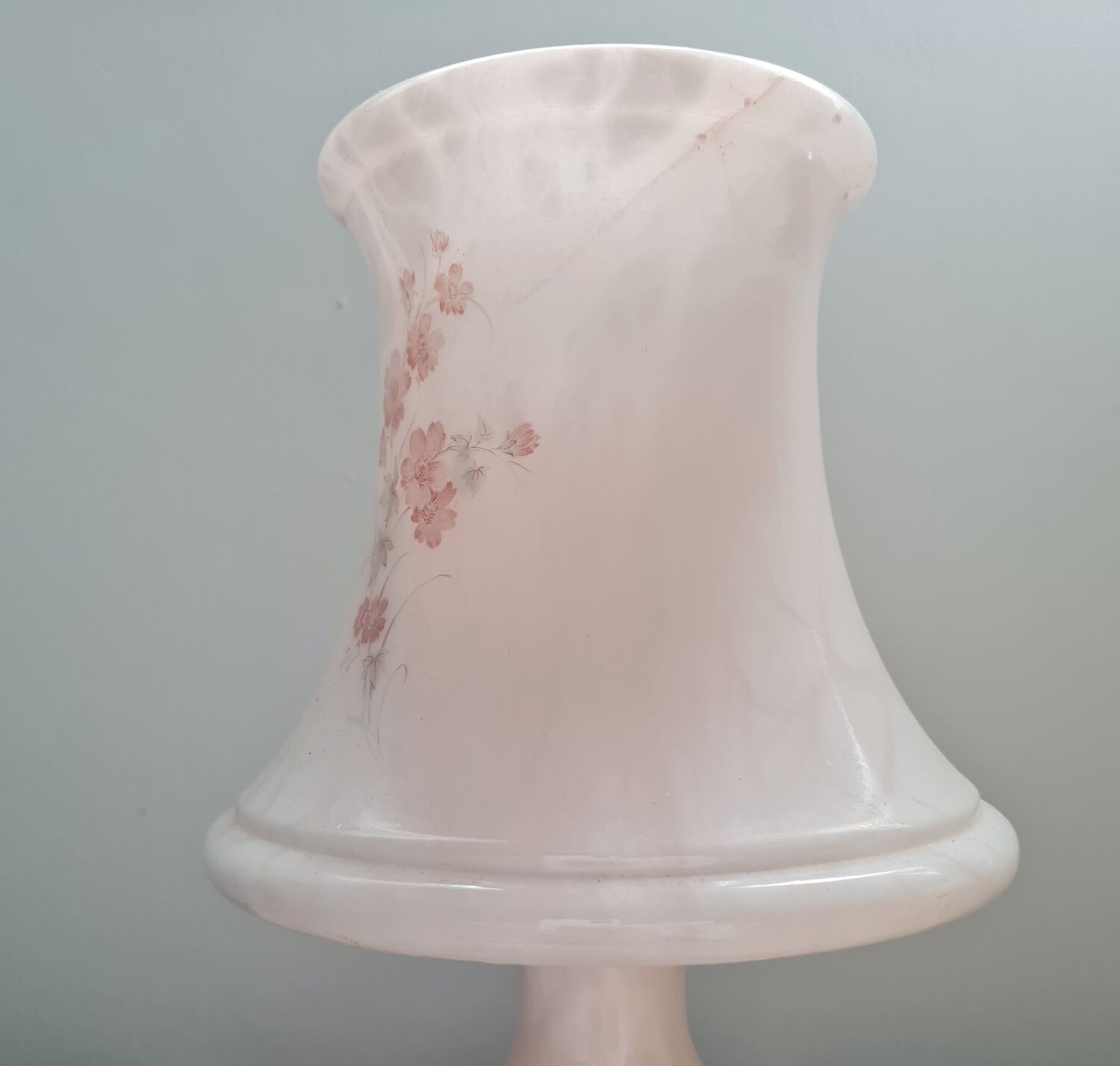 Powder pink alabaster lamp