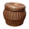 Wicker basket with lid