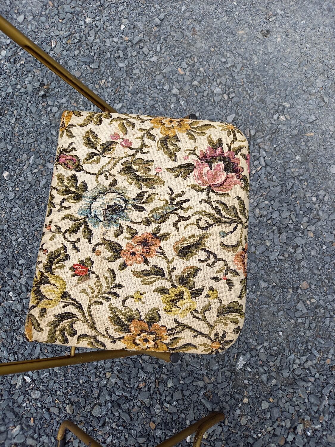 2 folding chairs lausanne vintage tapestry