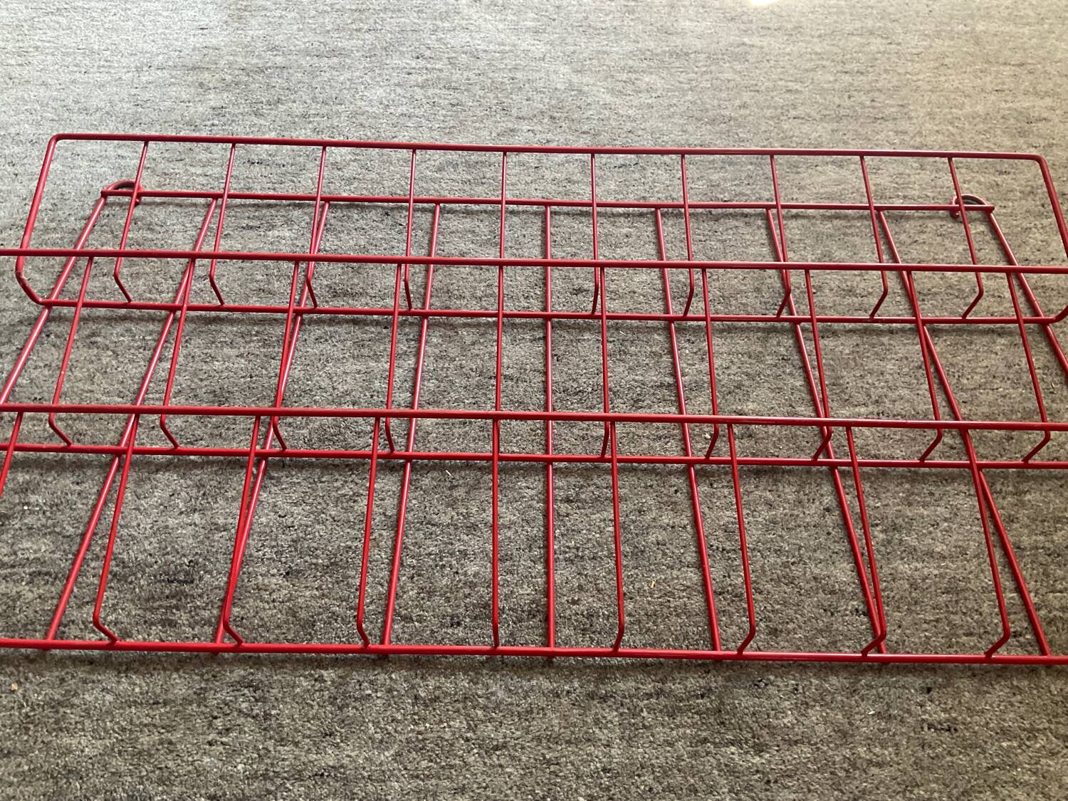 Vintage 80s wall-mounted magazine/vinyl holder