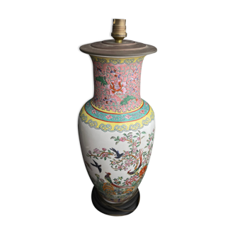 Porcelain vase with polychrome decoration of enamels of the pink china family, Guangzhou (mounted in lamp)