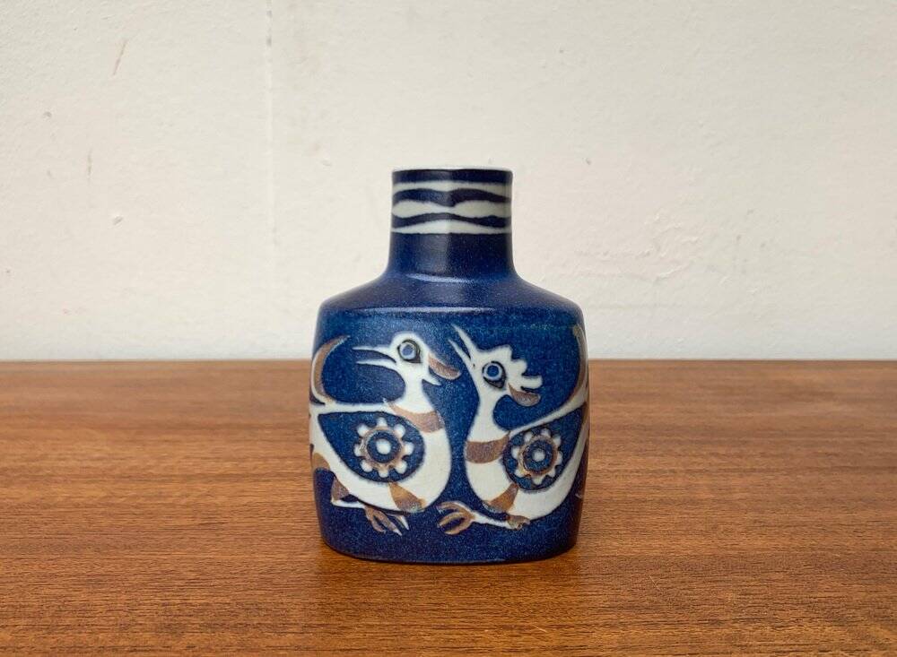 Danish mid-century porcelain vase from the Baca line with bird motif by Nils Thorsson for Aluminia Royal Copenhagen, 1960s.