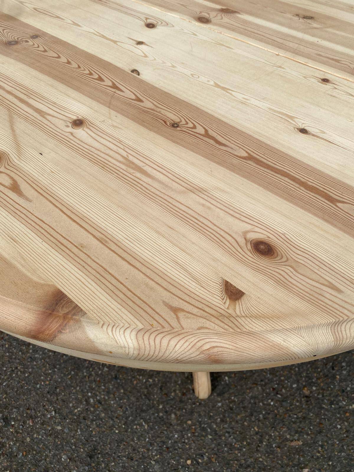 Table à manger scandinave ronde extensible rénovée en bois brut pied centra
