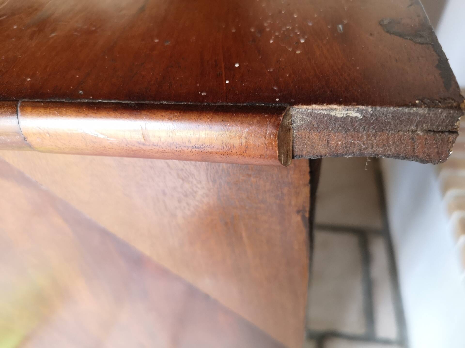 English commode