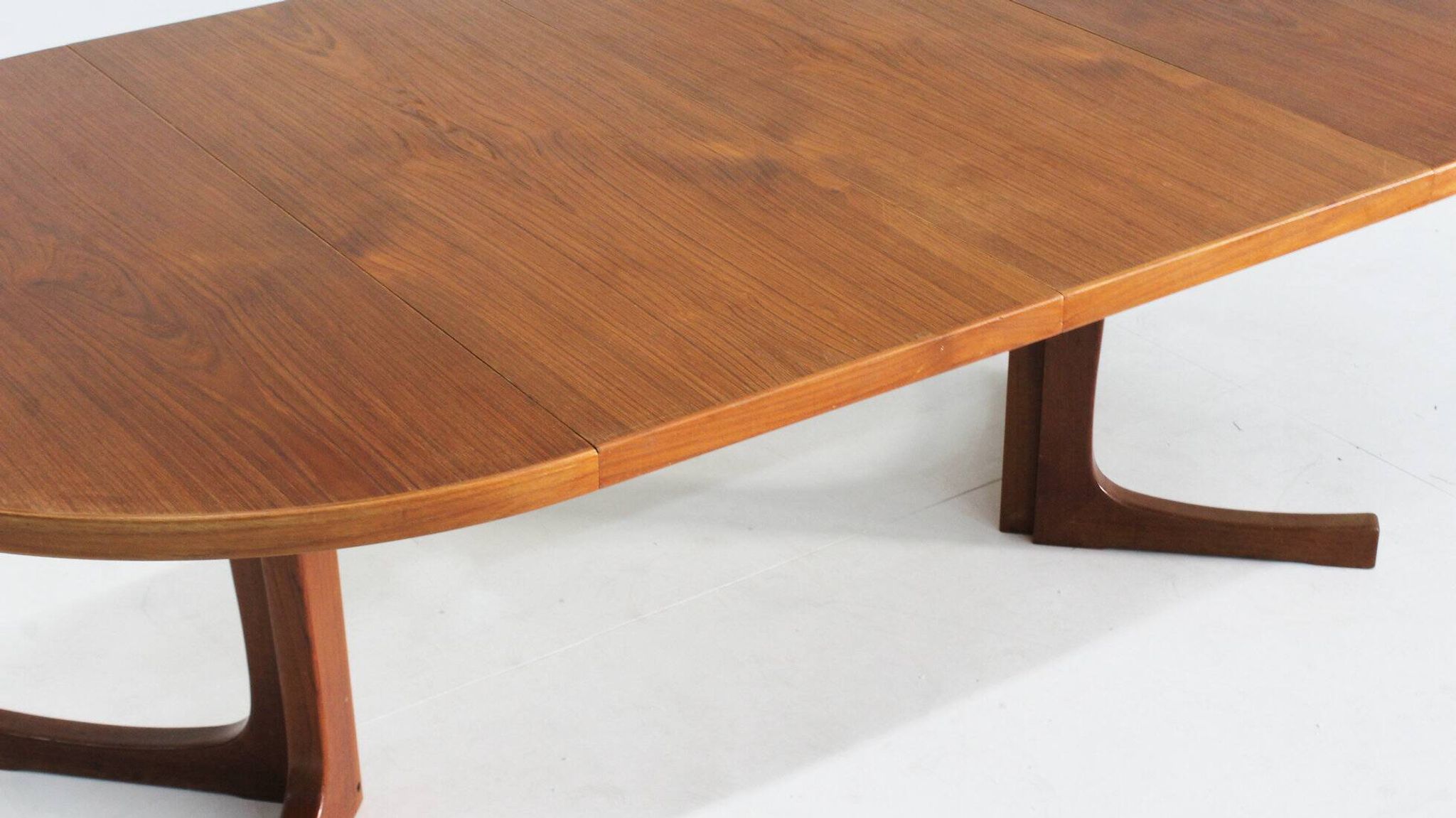 Vintage Danish round extendable dining table teak 1960s