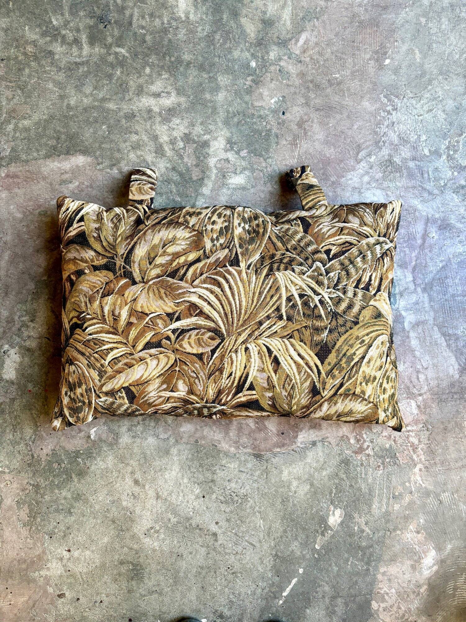 Coussin, tête de lit en Jacquard de coton ☐ 72 x 45 cm