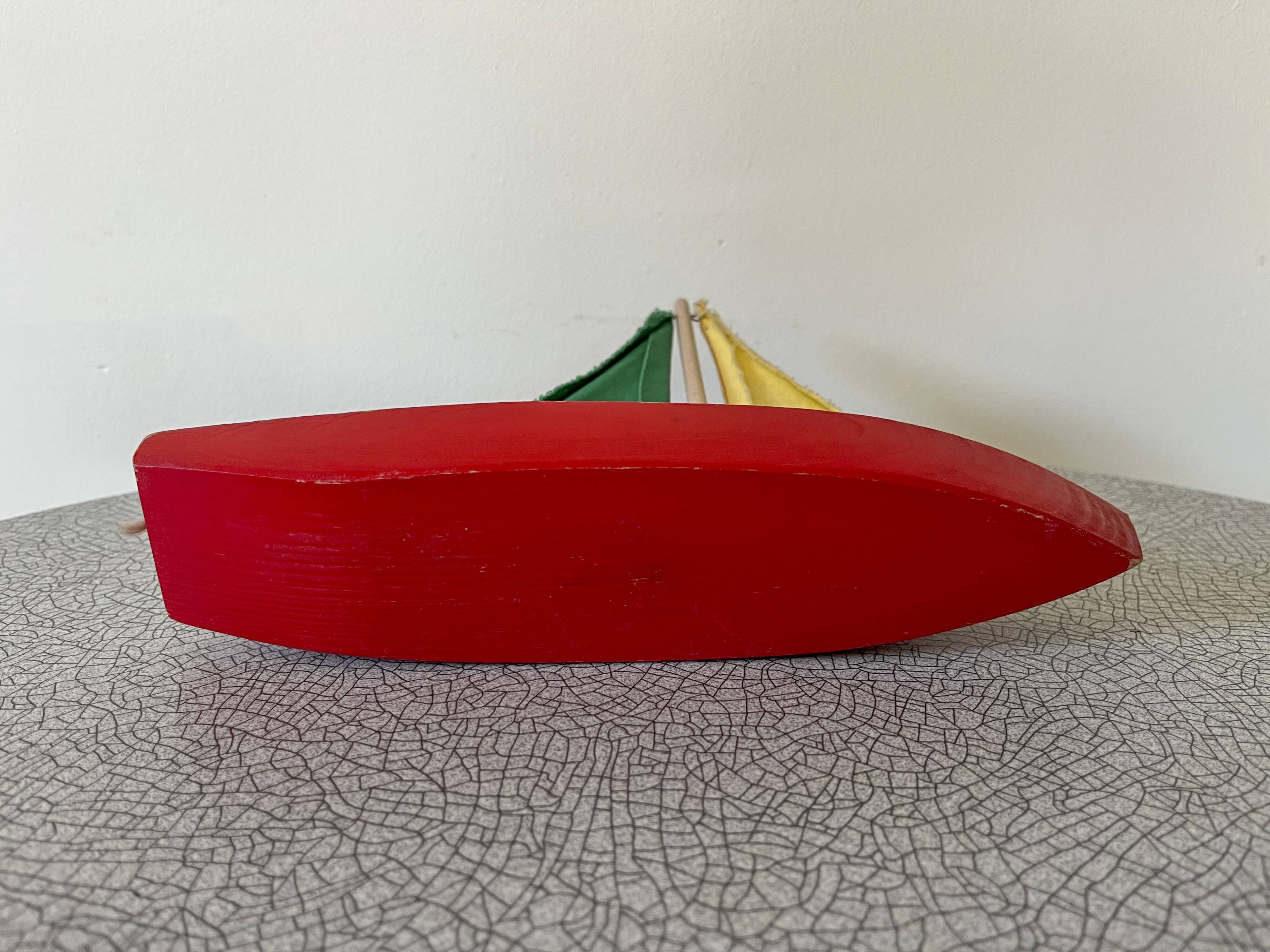 Navigable wooden basin sailboat. OGAS model made in Germany, 70s