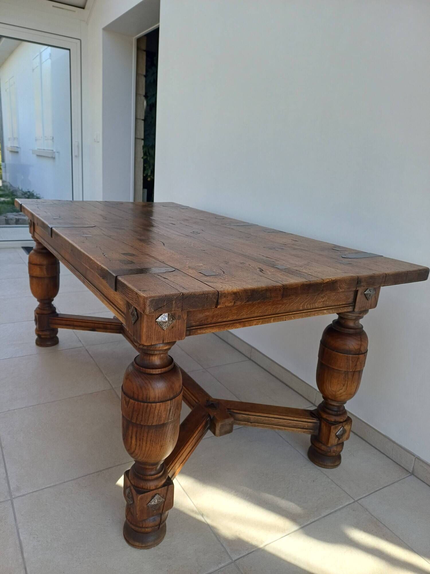 Centenary table in solid oak – Spanish Renaissance style (180 cm).