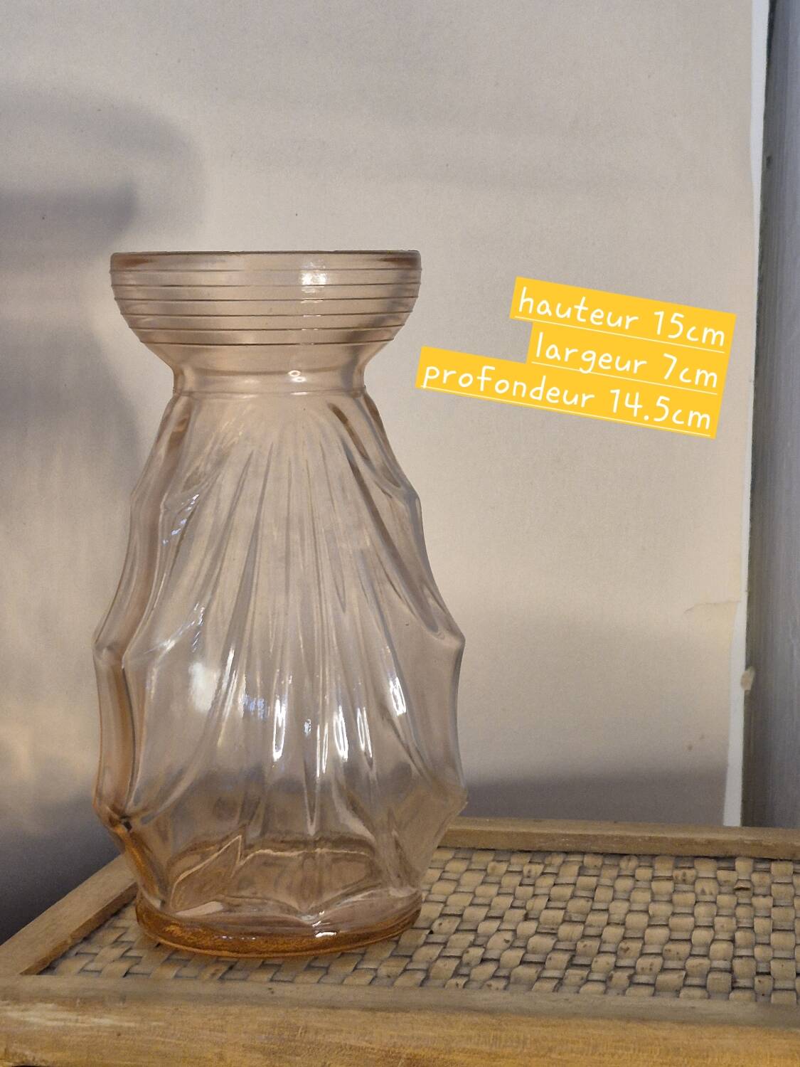 Bulb vases