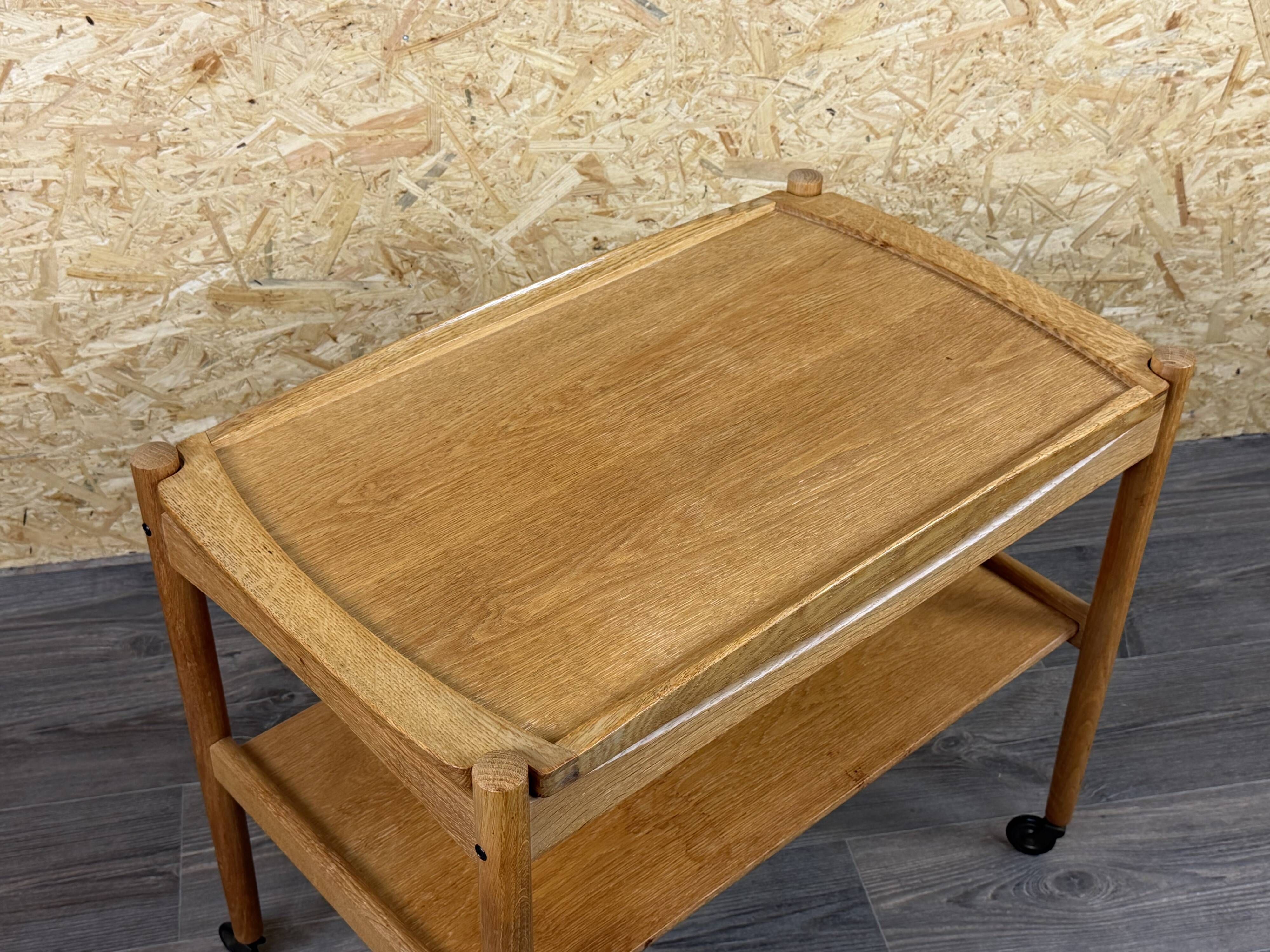 Chariot de service en chêne des années 1960-1970 avec plateau par Poul Hundevad, Danemark
