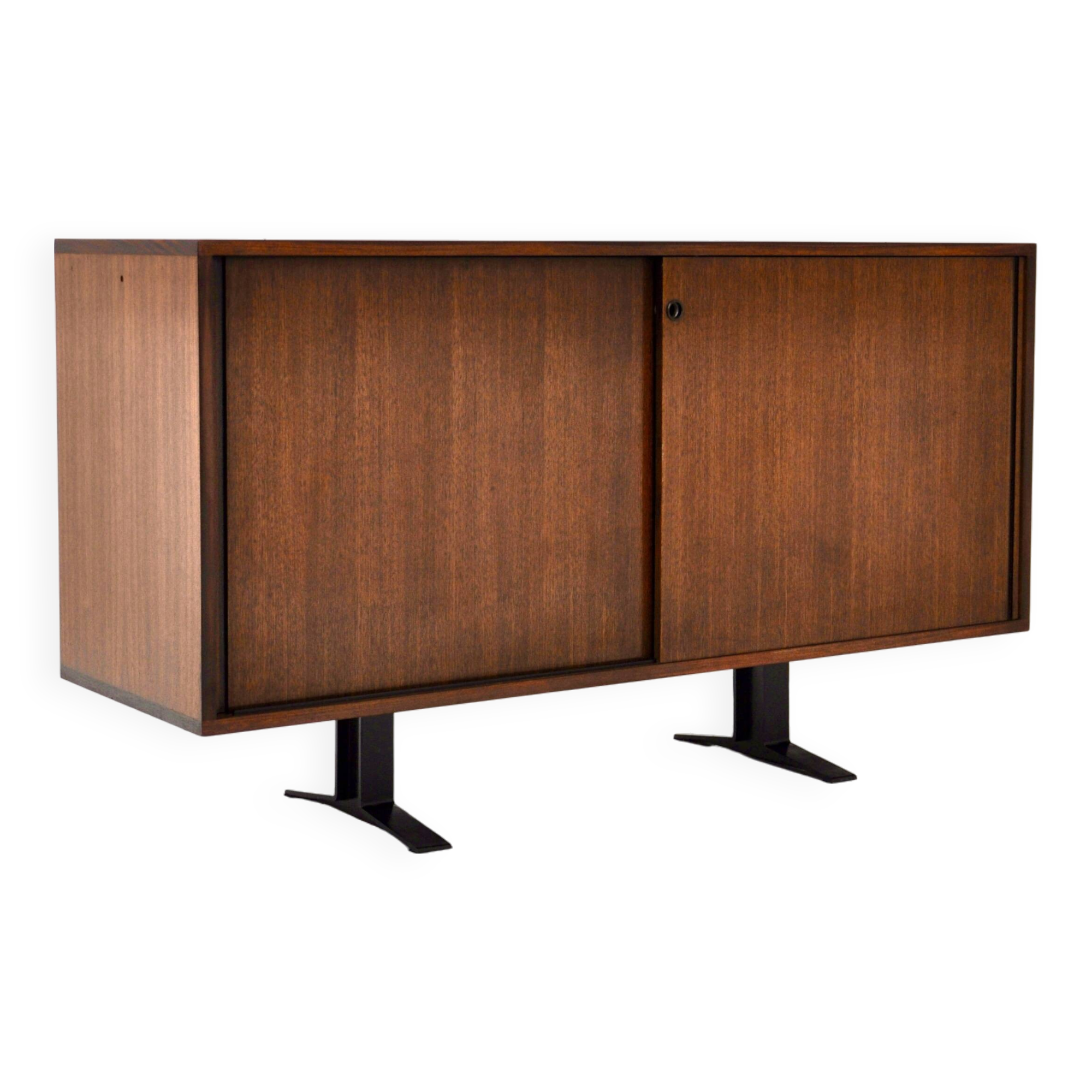 “se3” sideboard by osvaldo borsani for tecno, italy, 1960s