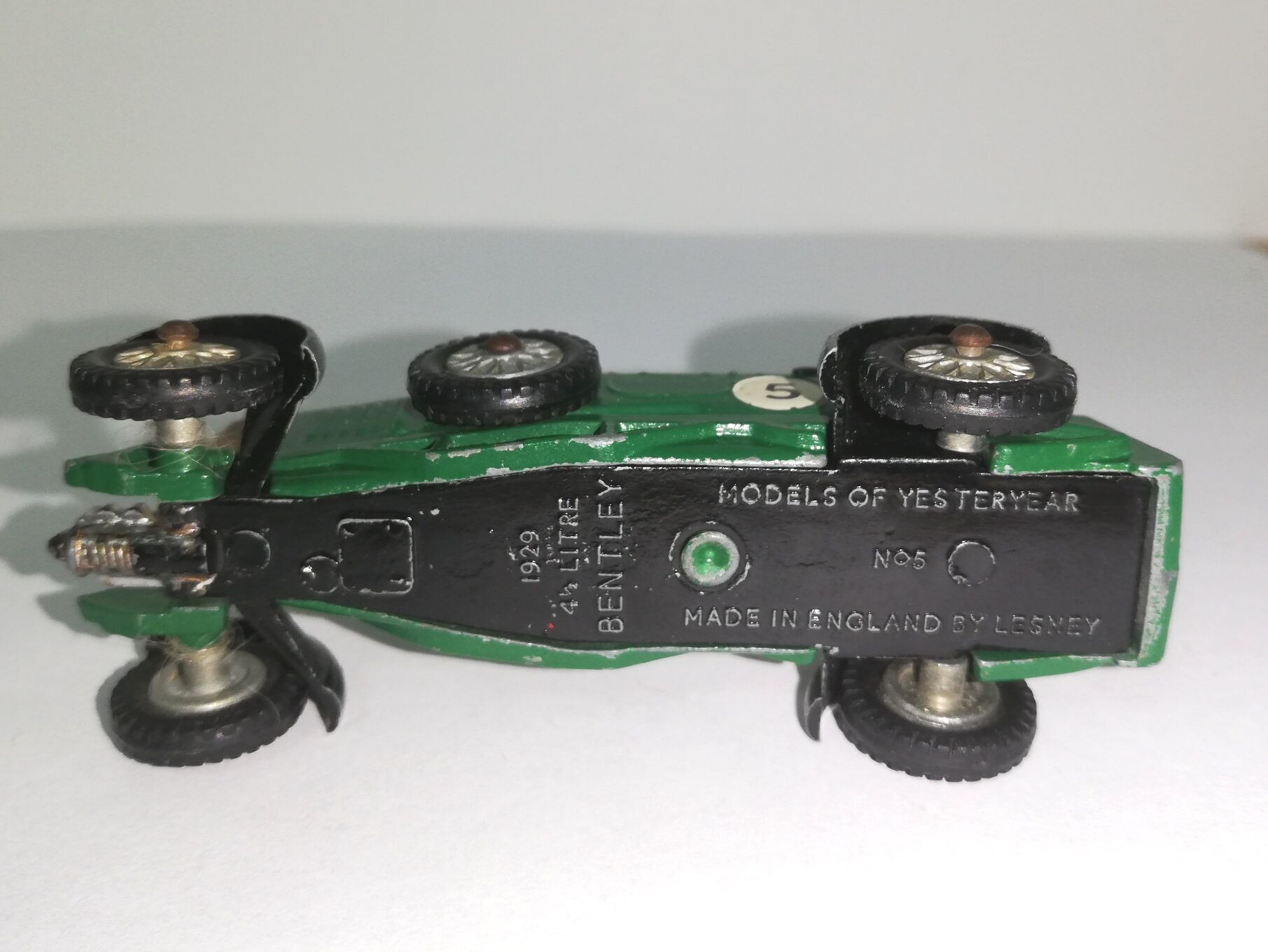 Matchbox Bentley 1929 number 5