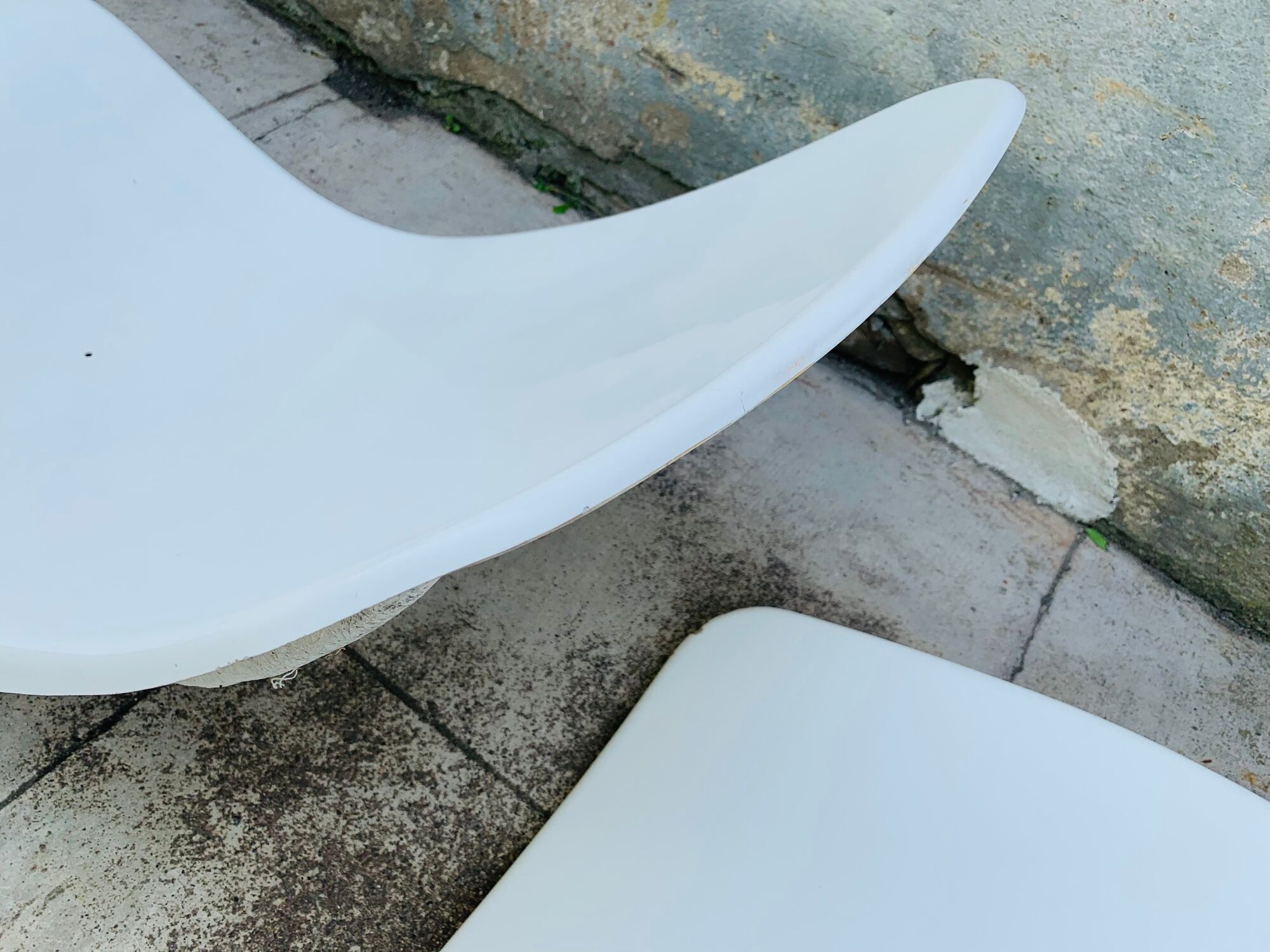 Pair of Eurolax R1 sunbeds by Charles Zublena