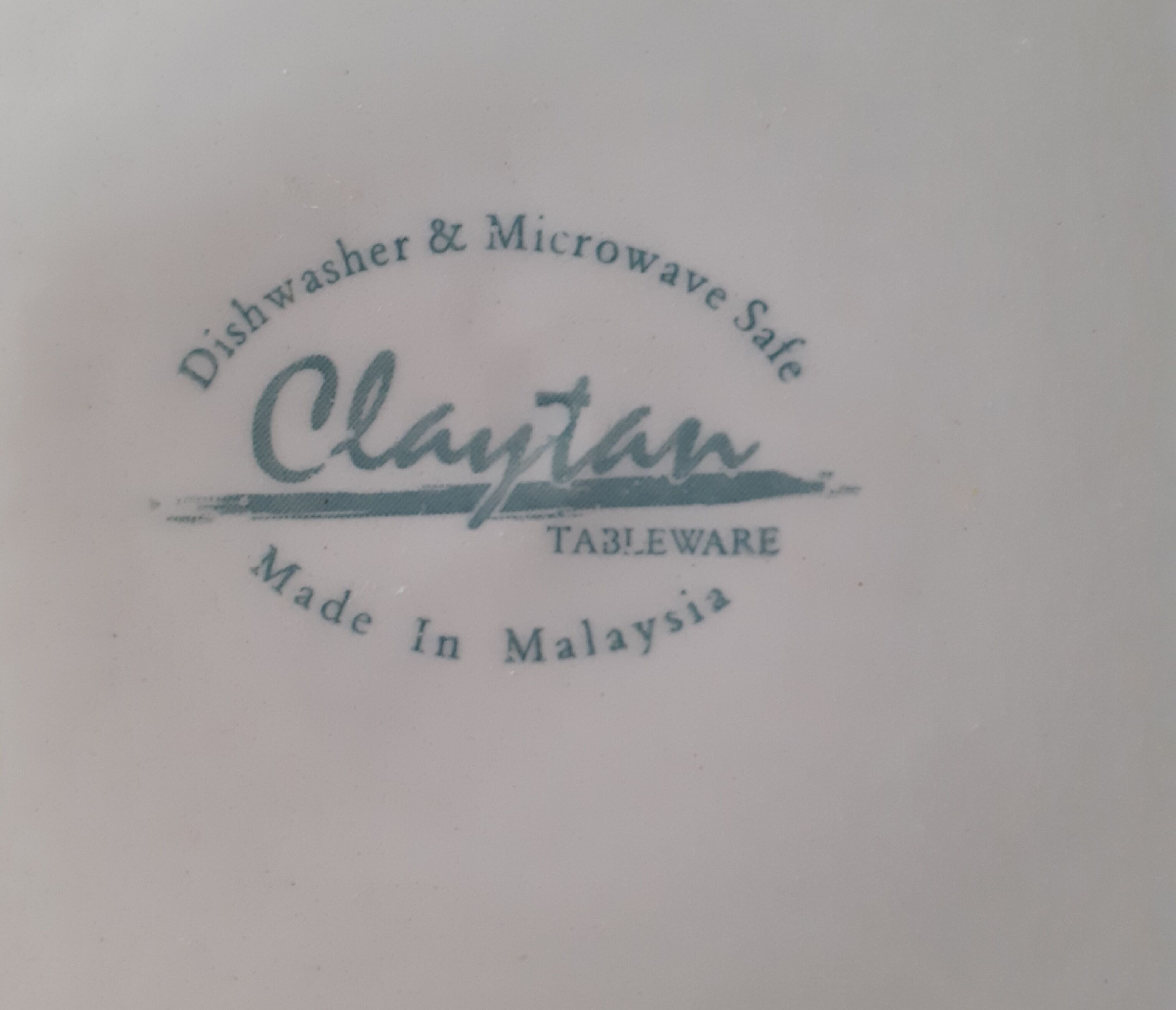 Suite of 4 vintage dessert plates