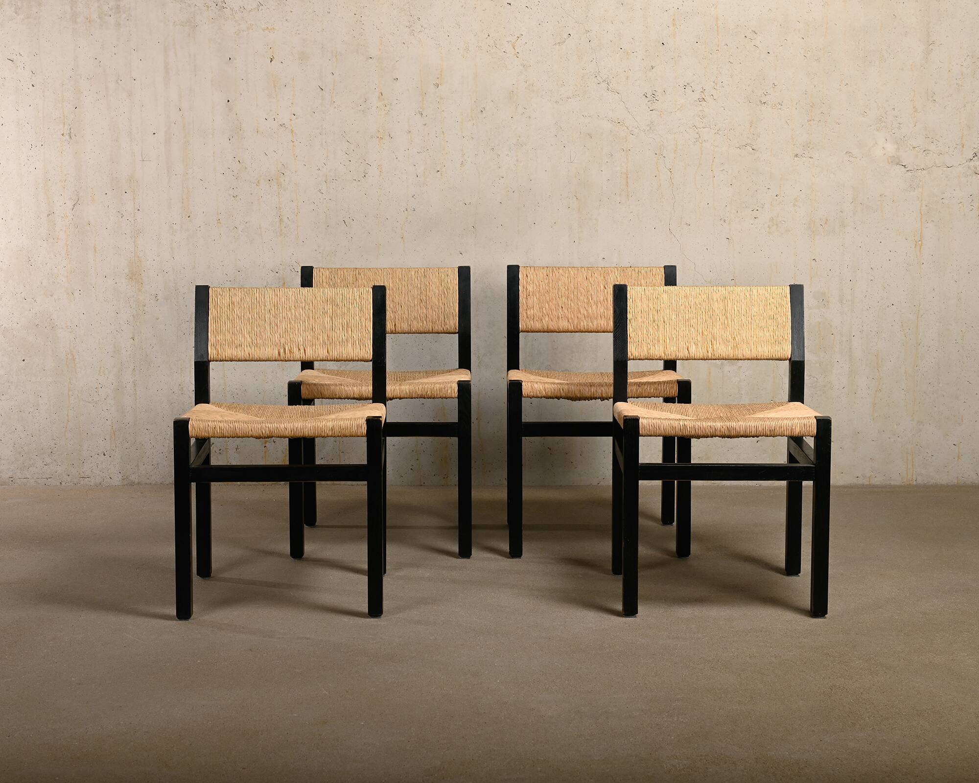 Martin Visser SE82 Chairs in Black Wood and hand woven Rush Seats for Spectrum