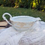 Porcelaine du berry gravy boat