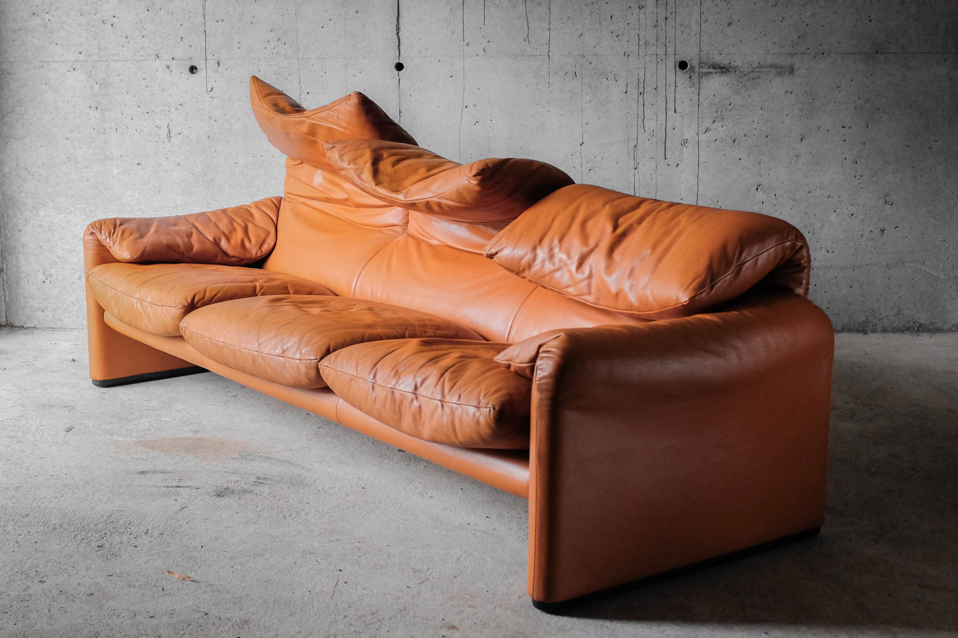 Sofa Maralunga leather camel 3 places, Vico Magistretti for Cassina