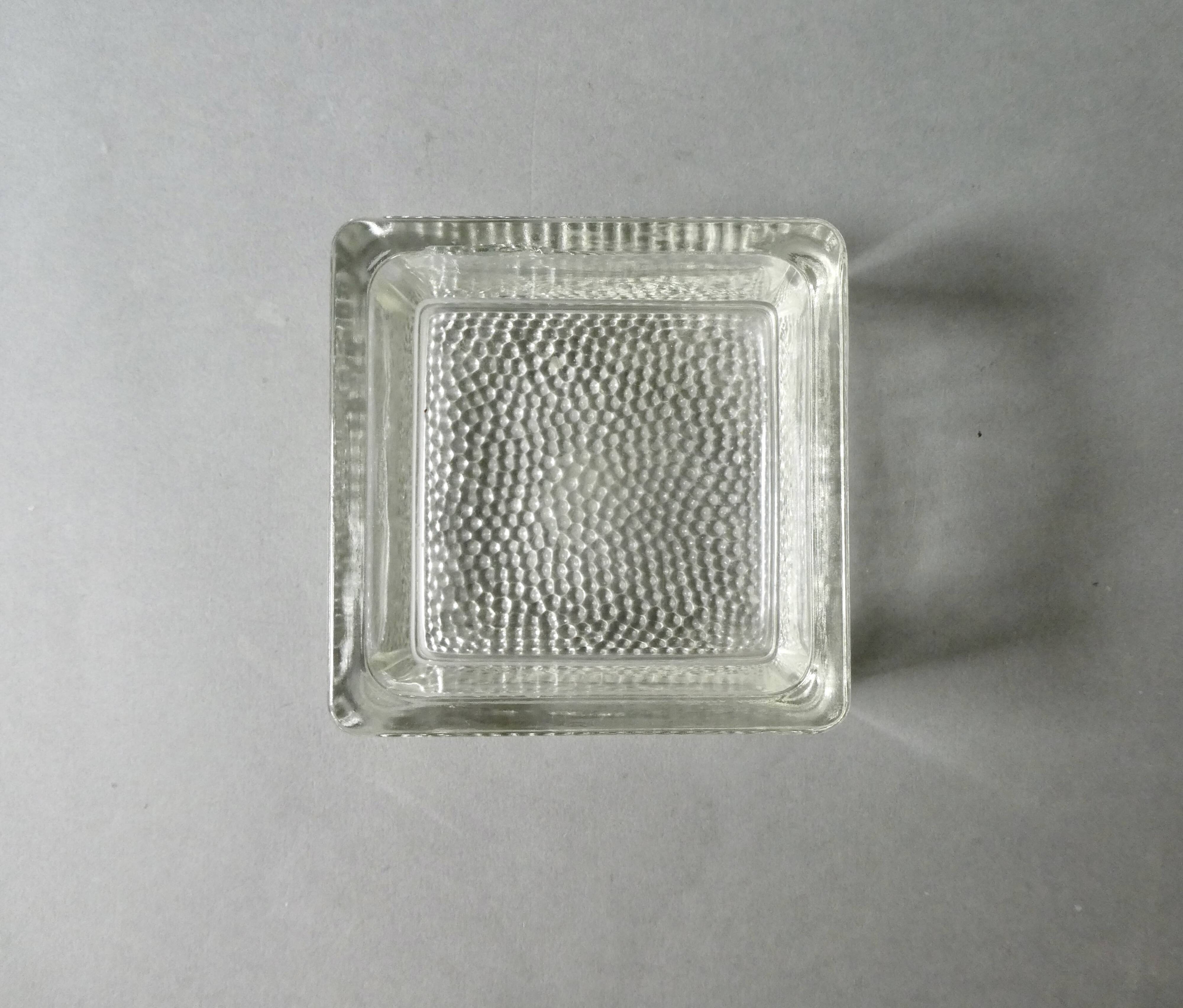 Lumax glass tiled pocket emptier