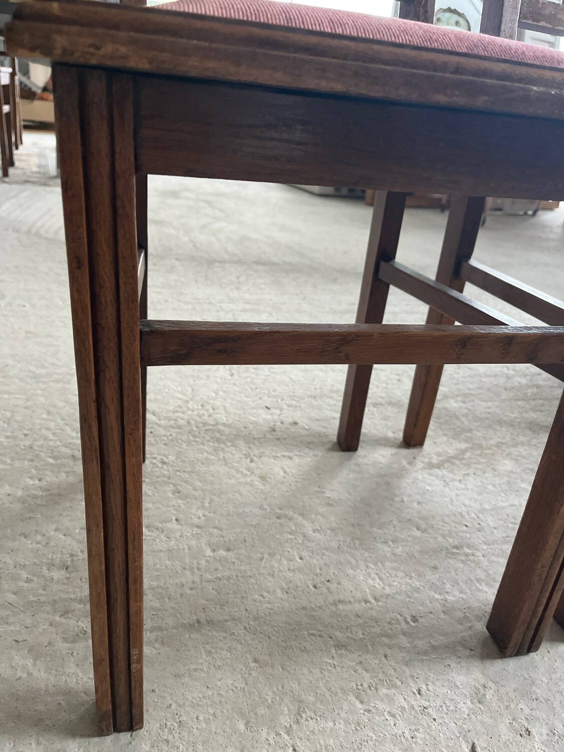 Pair of carved wooden chairs with pink velvet seat ART DECO