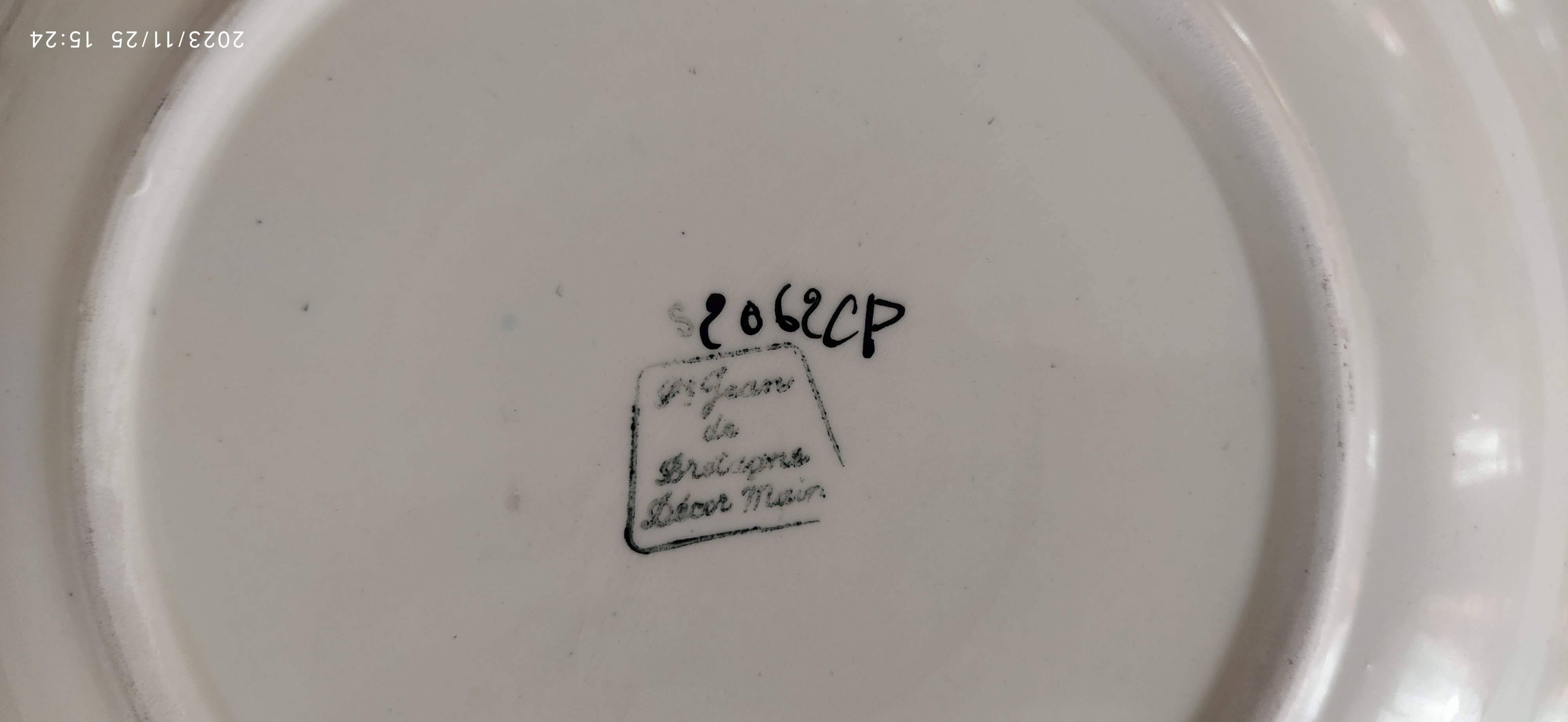 Earthenware plate from St Jean de Bretagne