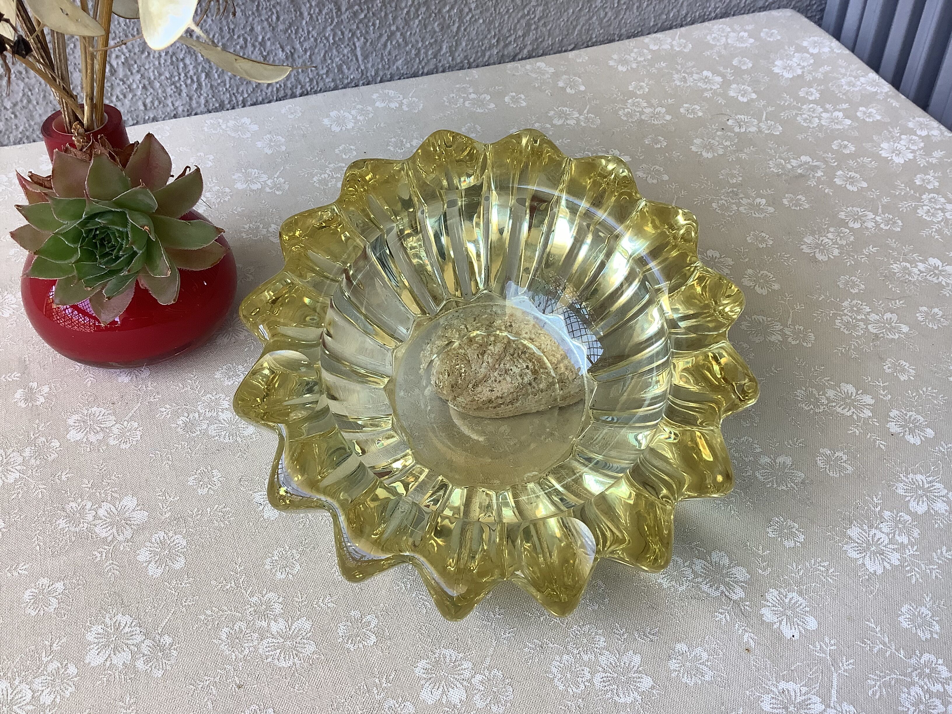 Art Deco ashtray in crystal Pierre d'Avesn France Lorraine