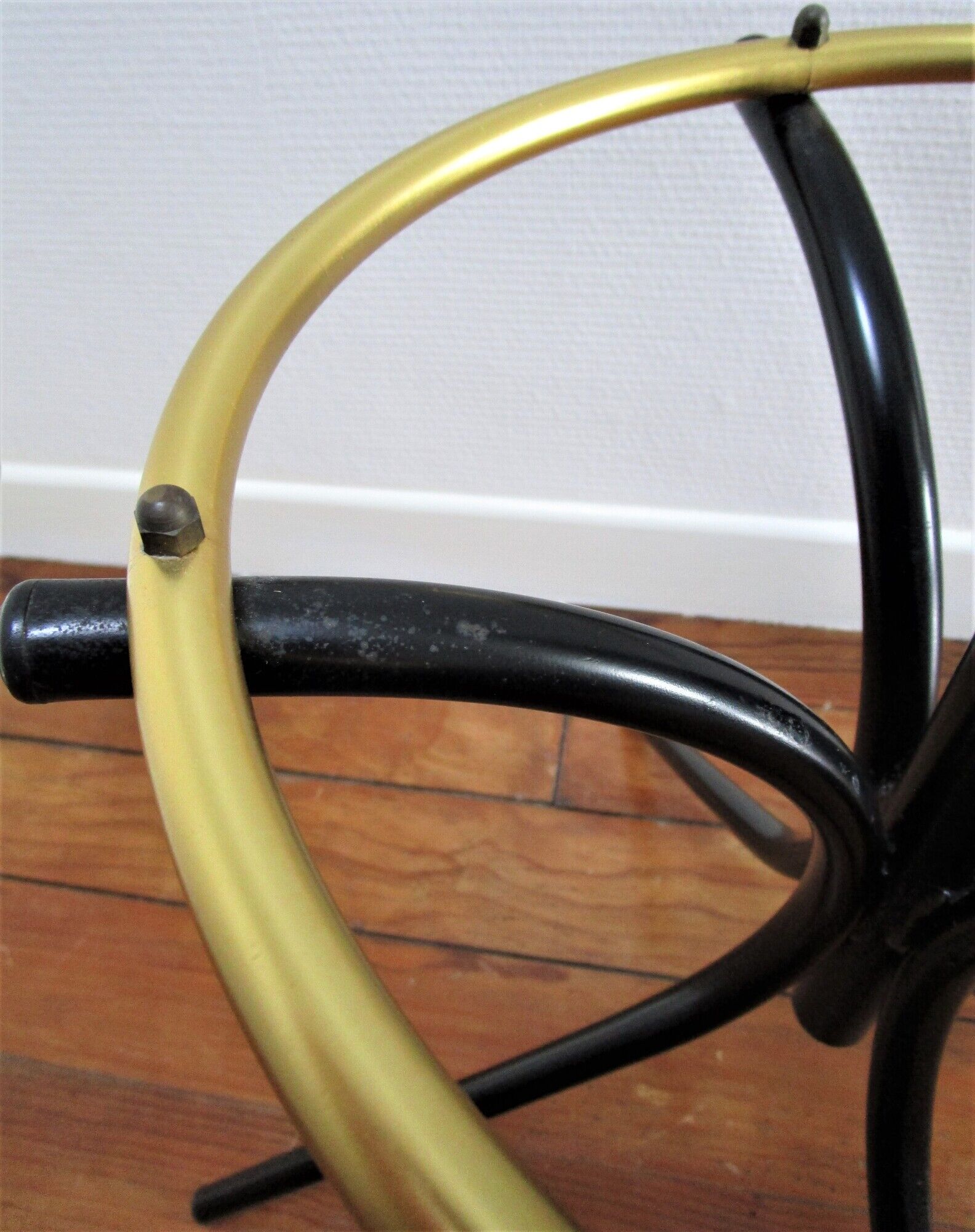 Bistro candracking bistro black metal and gold vintage wood balls