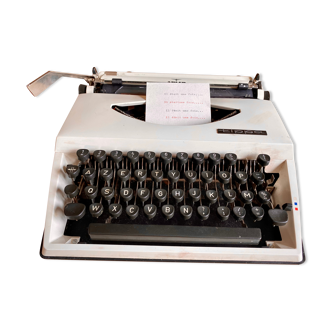 Machine a écrire Adler Tippa 1974