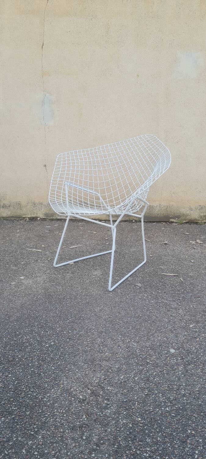 Diamond armchair by Harry Bertoia