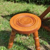 Cowherd tripod stool