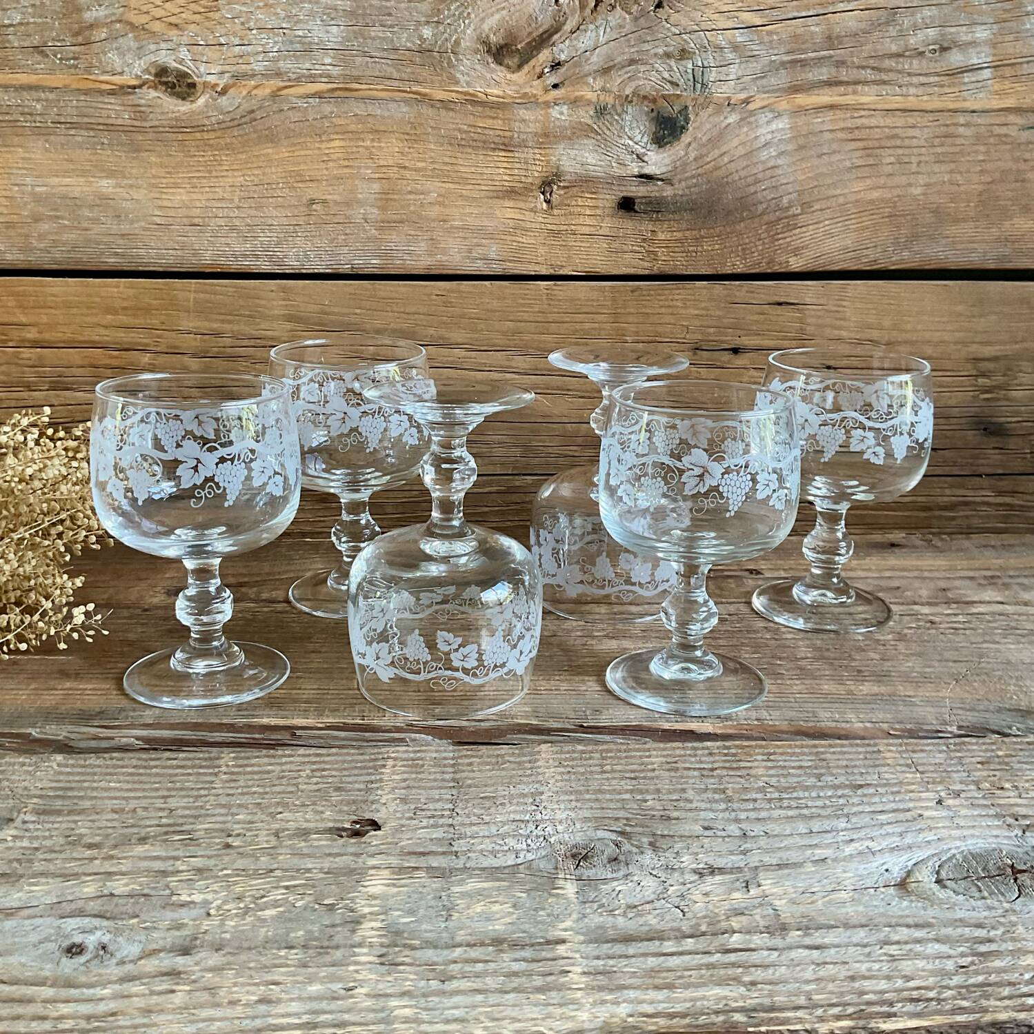 6 vintage luminarc glasses